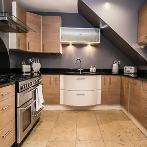 https://31-queens-terrace-southampton.bournemouth-hotels.org